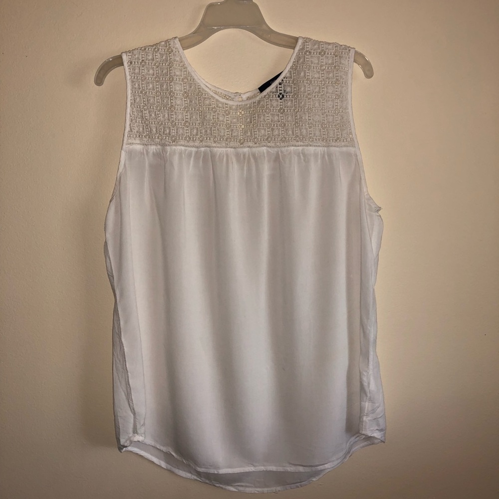 White gap tank top/blouse